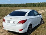 Hyundai Accent-2