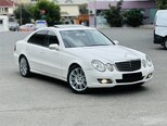 Mercedes E 220-11