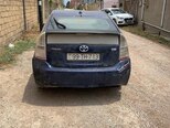 Toyota Prius-2