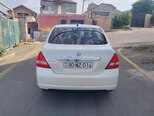 Nissan Tiida-2