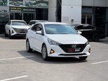 Hyundai Accent-17