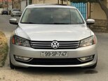 Volkswagen Passat-1