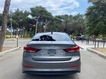 Hyundai Elantra-4