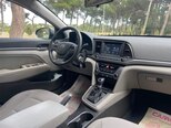 Hyundai Elantra-13