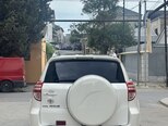 Toyota RAV4-6