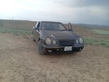 Mercedes E 320-1