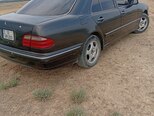 Mercedes E 320-6