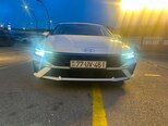 Hyundai Elantra-9