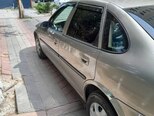 Opel Vectra-4