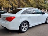Chevrolet Cruze-11