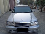 Mercedes C 220-1
