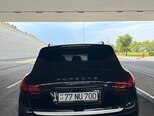 Porsche Cayenne GTS-2