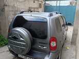 Chevrolet Niva-4