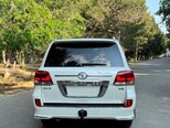 Toyota Land Cruiser-10