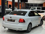 Volkswagen Polo-4