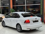 Volkswagen Polo-3