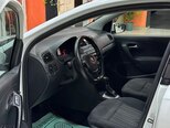 Volkswagen Polo-12