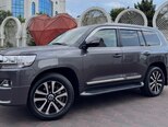 Toyota Land Cruiser-7