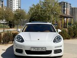 Porsche Panamera 4S-2