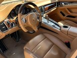 Porsche Panamera 4S-9