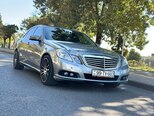 Mercedes E 220-12