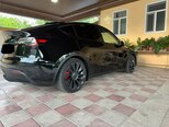 Tesla Model Y-8