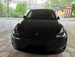 Tesla Model Y-1