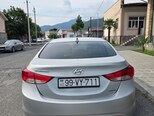 Hyundai Elantra-2