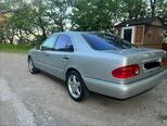 Mercedes E 240-2