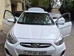 Hyundai Accent-17
