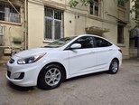 Hyundai Accent-4