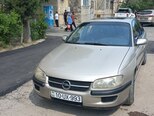 Opel Omega-8