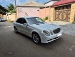 Mercedes E 220-3