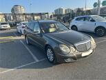 Mercedes E 220-1