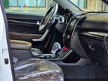 Kia Sorento-13