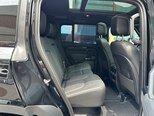 Land Rover Defender-15