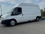 Ford Transit-12
