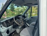 Ford Transit-15