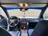 Mercedes E 230-5