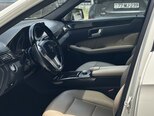 Mercedes E 250-11