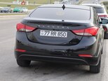 Hyundai Elantra-3