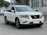 Nissan Pathfinder-5