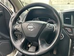 Nissan Pathfinder-8