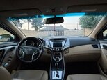 Hyundai Elantra-8