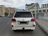 Toyota Land Cruiser-6