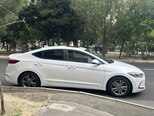 Hyundai Elantra-10