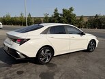 Hyundai Elantra-9