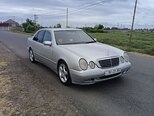 Mercedes E 220-2