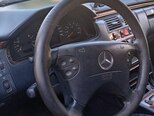 Mercedes E 240-4