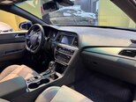 Hyundai Sonata-16